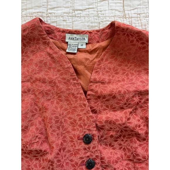 Vintage Ann Taylor Coral/ Orange Vest • Size : M - Picture 3 of 10